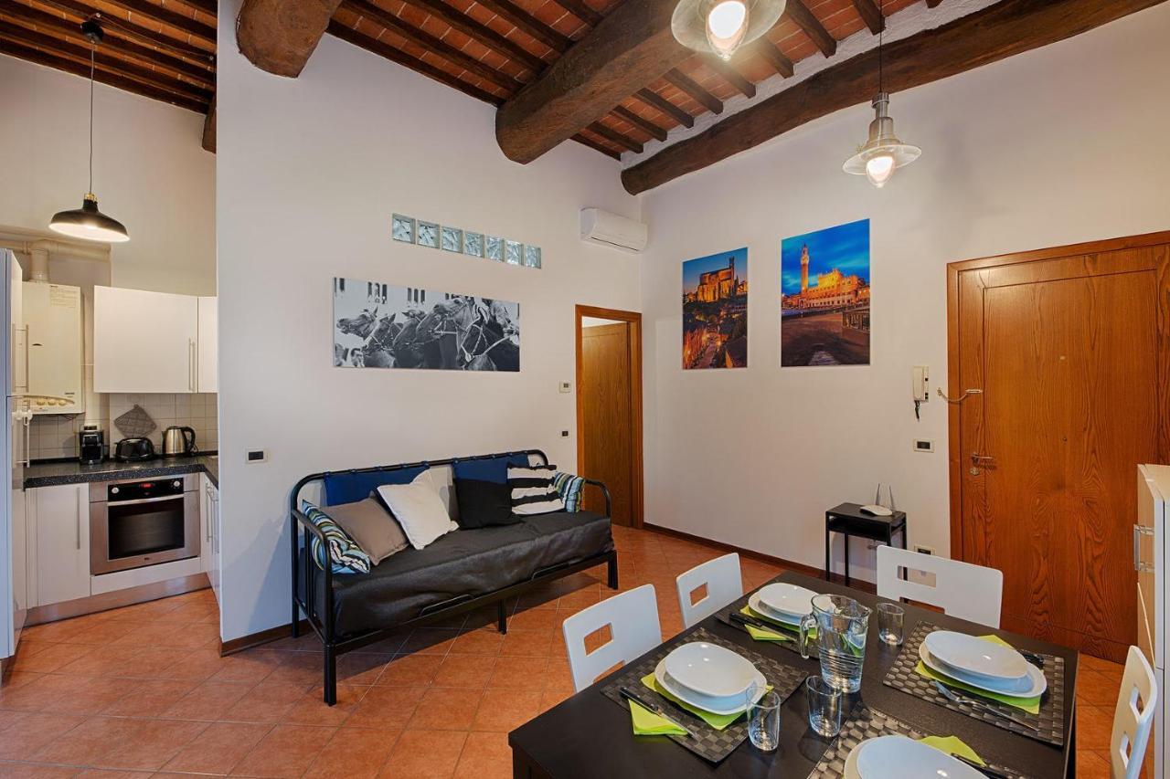 Ferienwohnung Casazappa - In Centro A Piedi, Parcheggio E Giardino Privato Siena Exterior foto